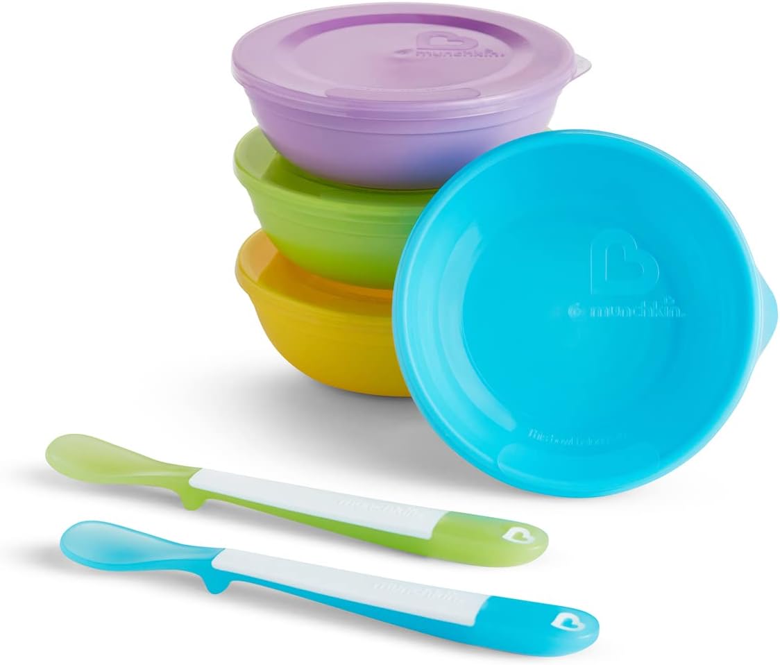 Munchkin Love -a- Bowls, 4 Bowls, 4 lids and 2 spoons.