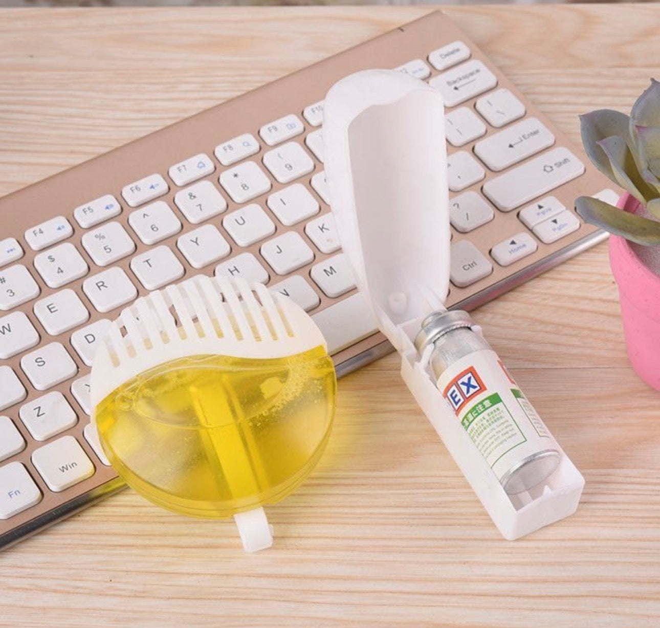 Loo Care Kit(Air Freshener with 1 Refill, 2 Loo Blocks & 1 Liquid Rim block)