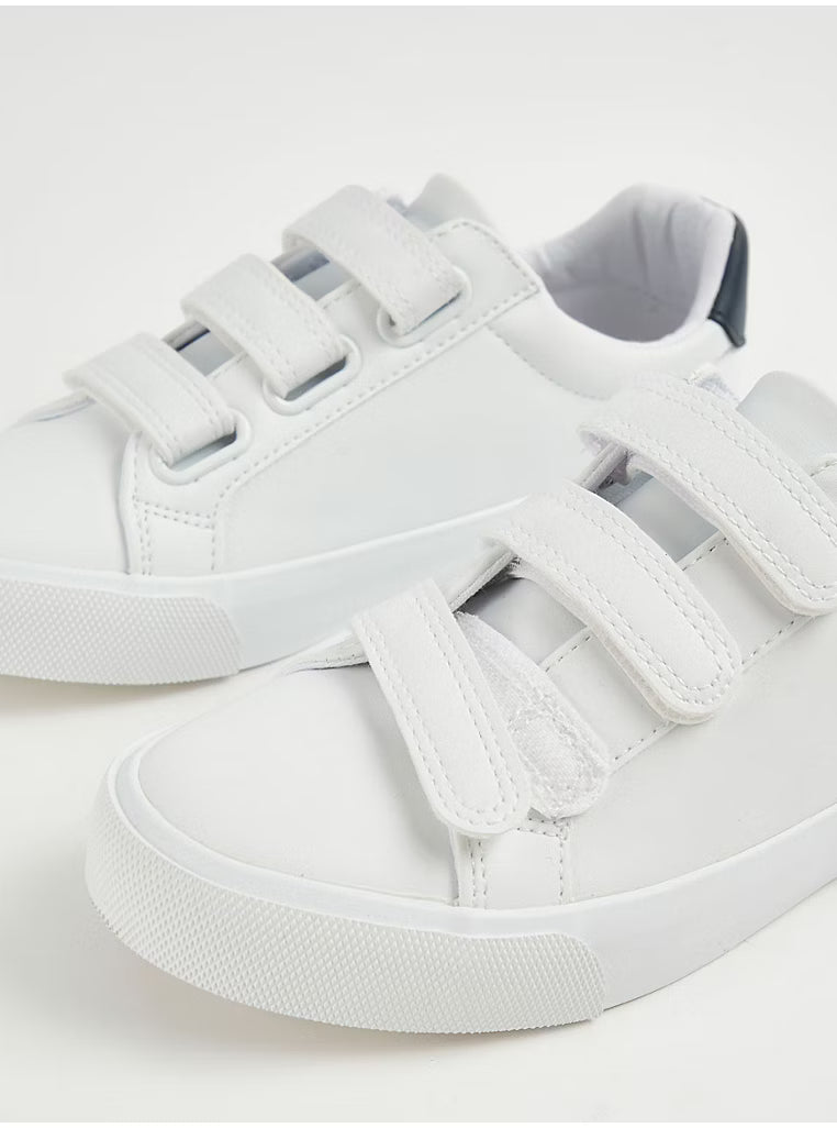 George White Triple Strap Navy Detailed Cupsole Trainers 13 euro 32