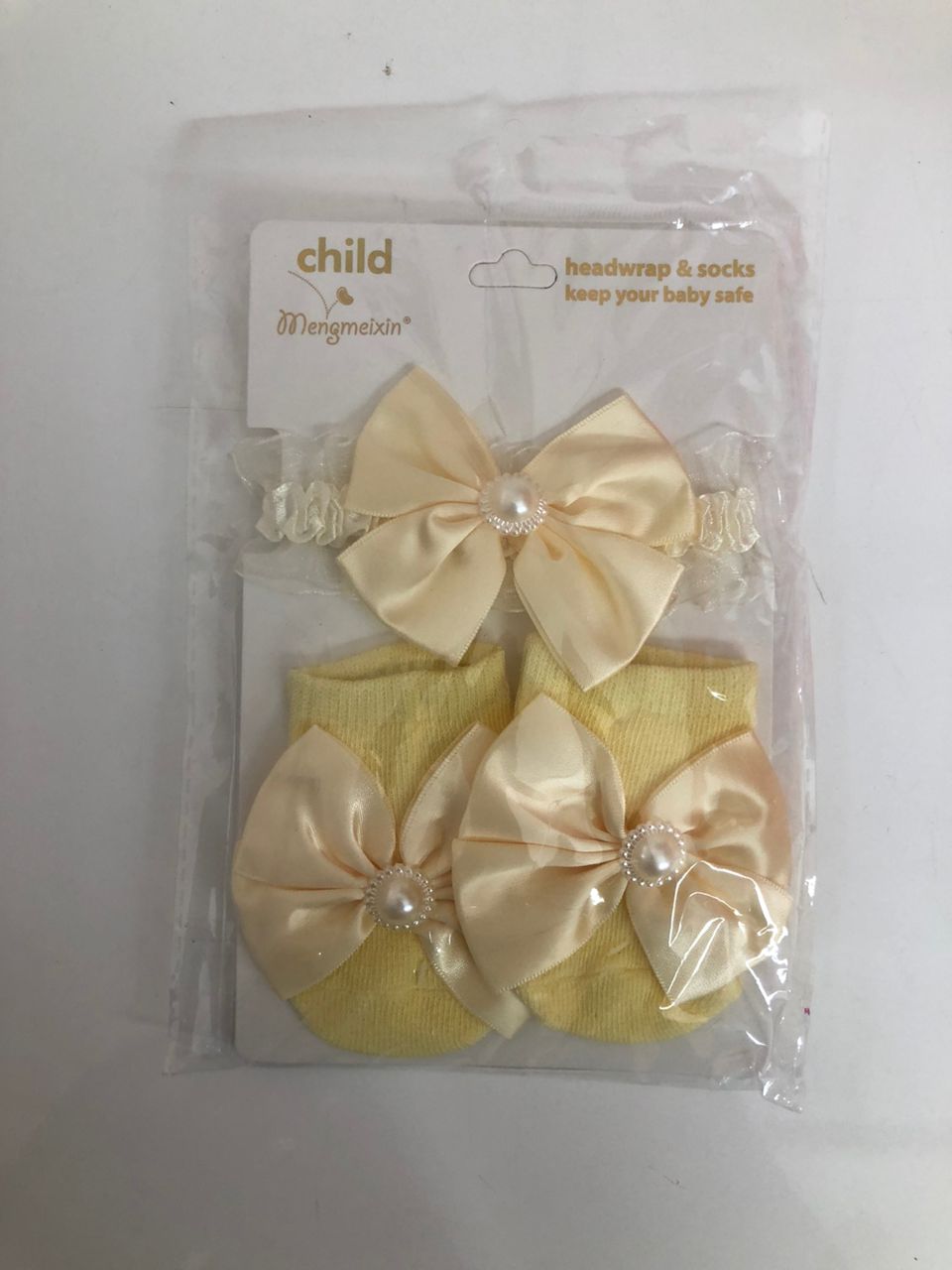 Mengmeixin Child headwrap & socks