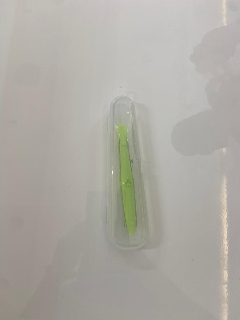 1pc Silicone spoon – accessory item for kids