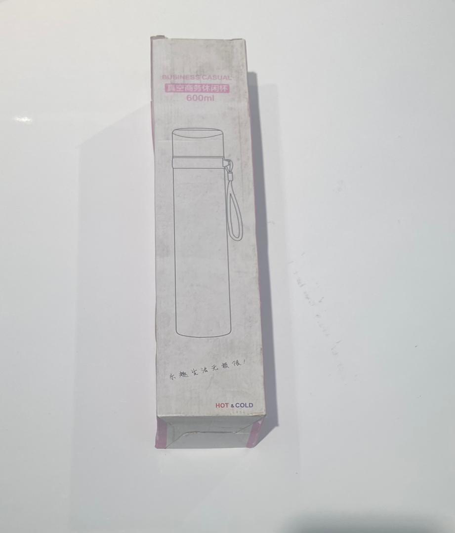 Business Casual ( water bottle) 600 ml ( hot and cold) – accessory item for kids