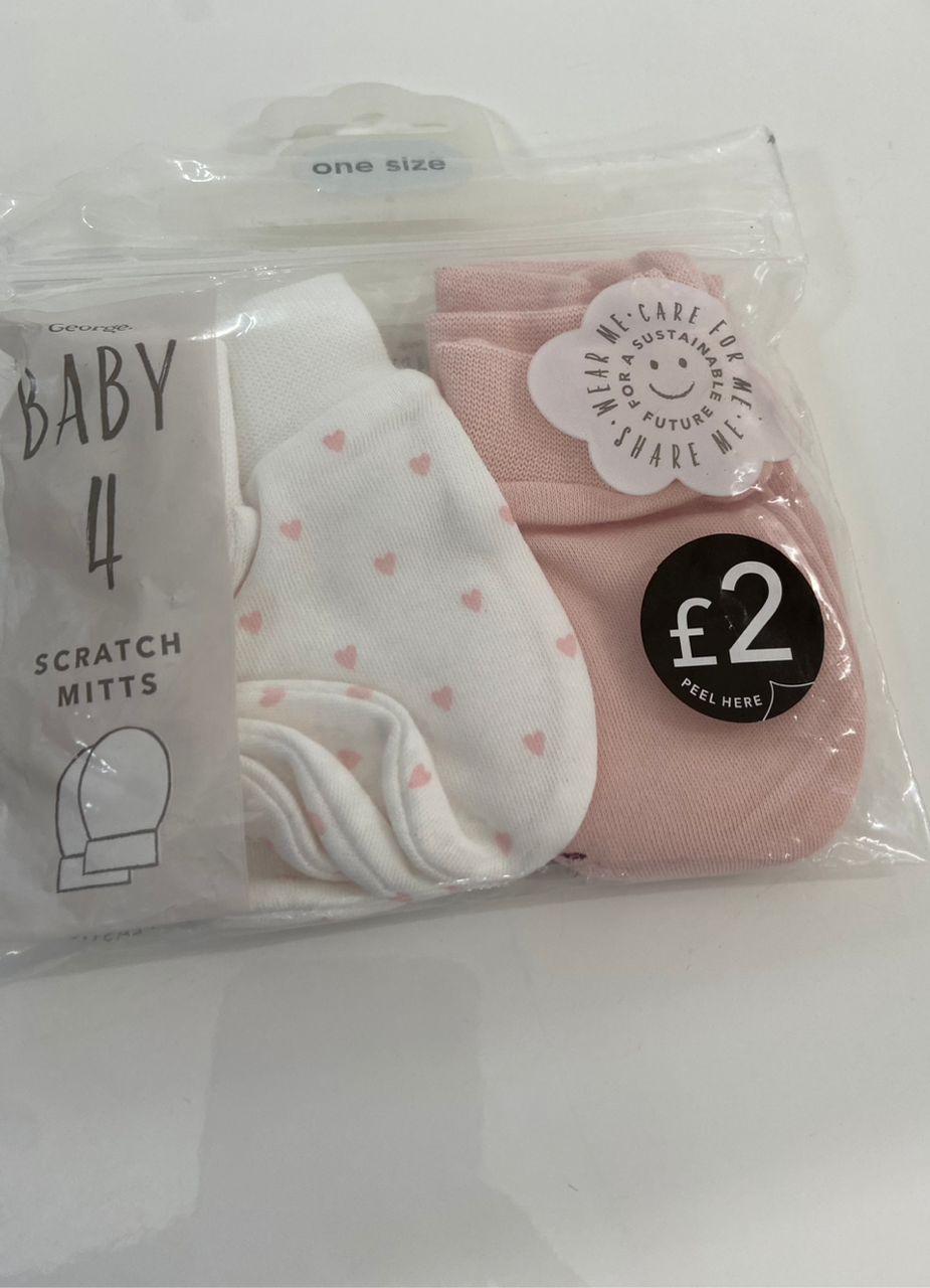 George baby 4 scratch mitts – accessory item for kids