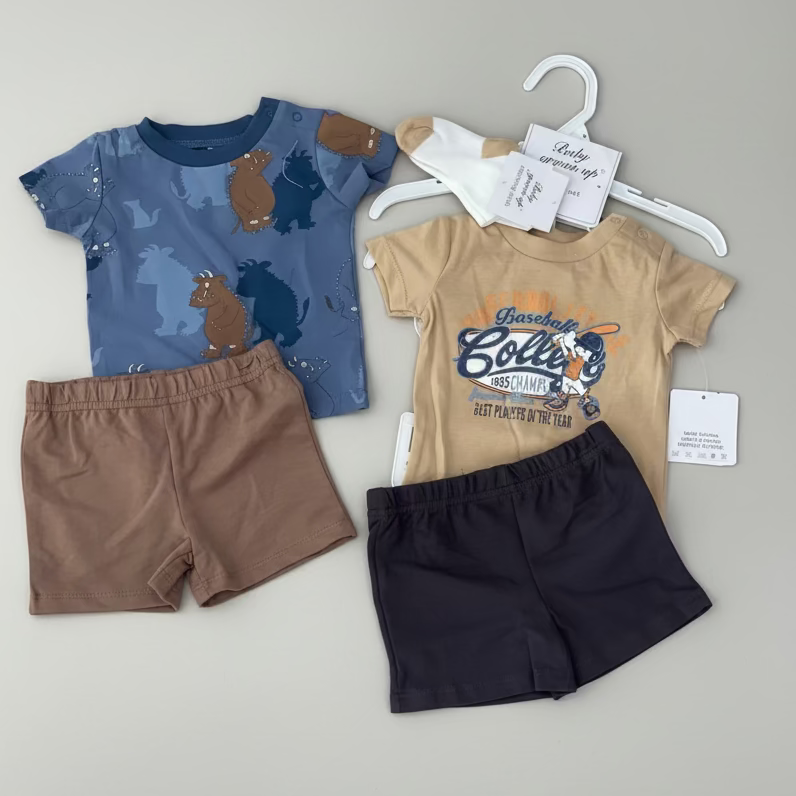 Baby Grown up 5-piece set with matching socks