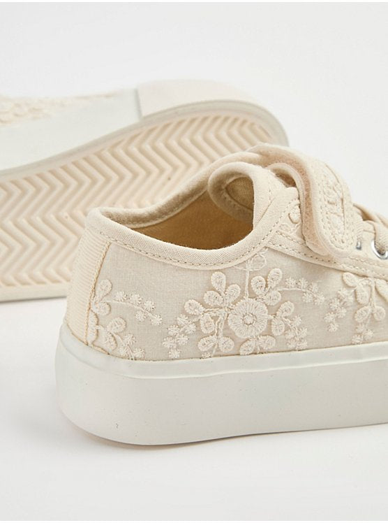 George Oatmeal Lace Canvas Strap Trainers Kids 9 euro 27