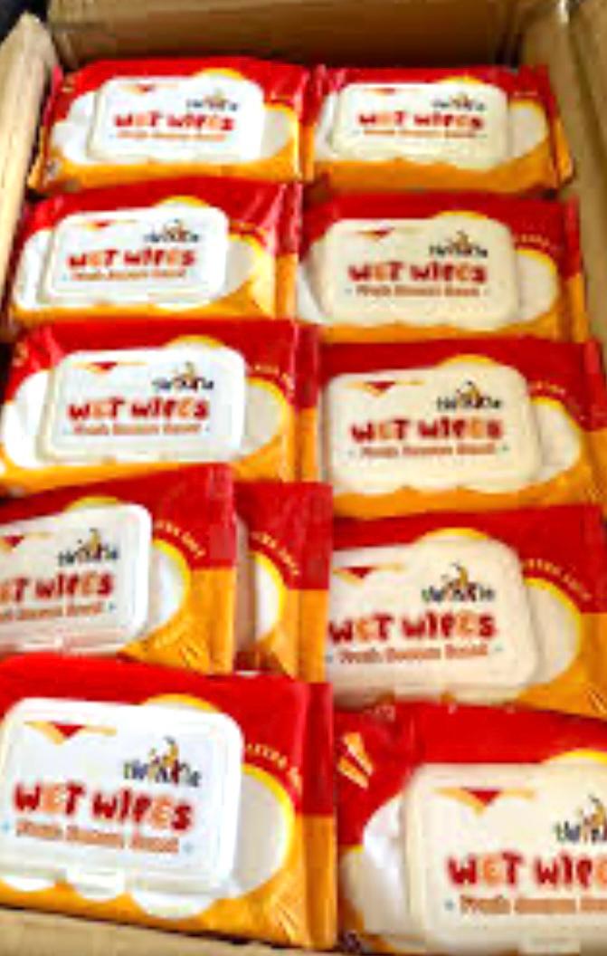 Twinkle Wipes (100pcs) Box – diaper product photo at Beks Ghana