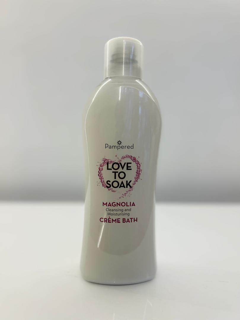 Pampered love to soak (magnolia cleansing and moisturizing crÃ¨me bath) 1L Single product photo – Buy online at Beks Ghana