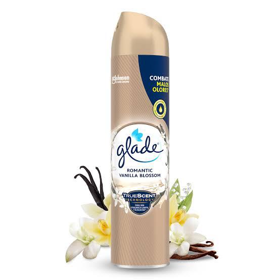 Glade romantic vanilla Blossom  300ml – product photo from Beks Ghana