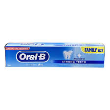 Oral-B Strong Teeth Toothpaste pack 130g